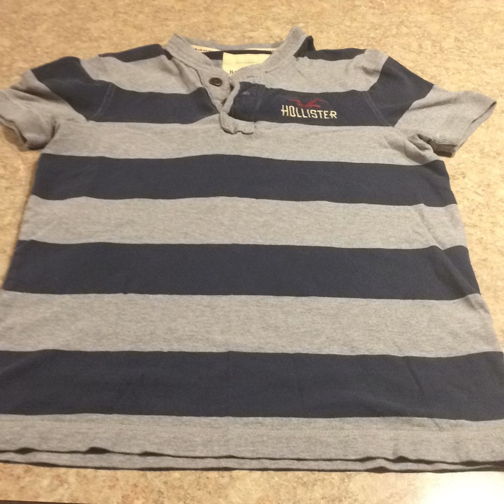 Navy and grey Hollister shirt